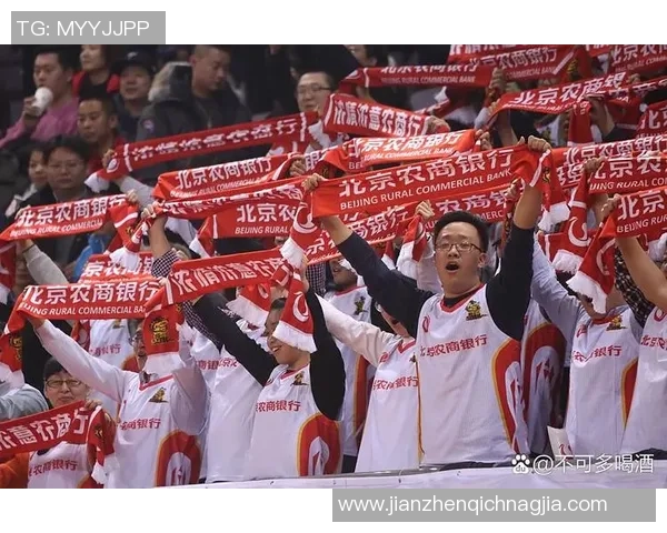 球星回应中国足球困境：如何突破瓶颈迎接未来挑战