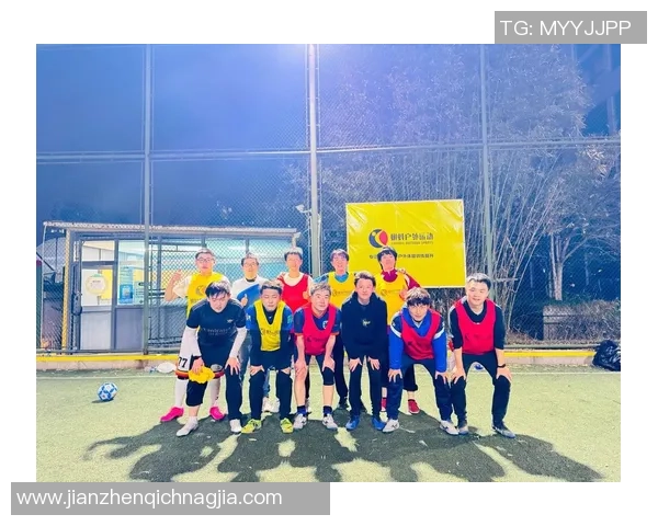 足球球星俱乐部训练揭秘：从技术提升到团队协作的全方位训练体系